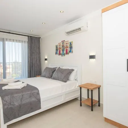 Oludeniz 3 Bedroom - 8986 Фетхие
